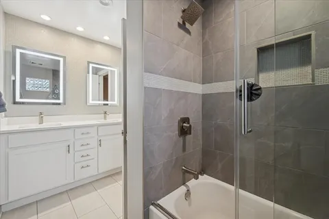 $750,000 | 1908 McCraren Road, Highland Park, IL 60035