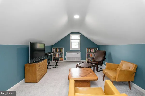$2,800 | 3302 Orlando Avenue, Baltimore, MD 21234