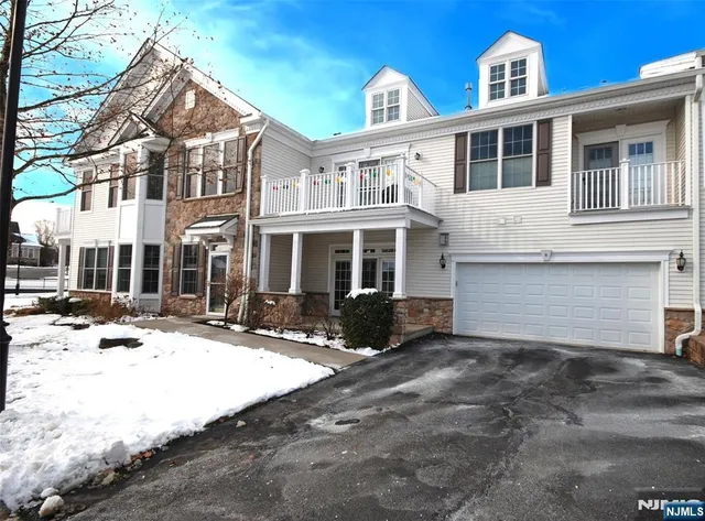 $839,900 | 10 Talus Road, Clifton, NJ 07013