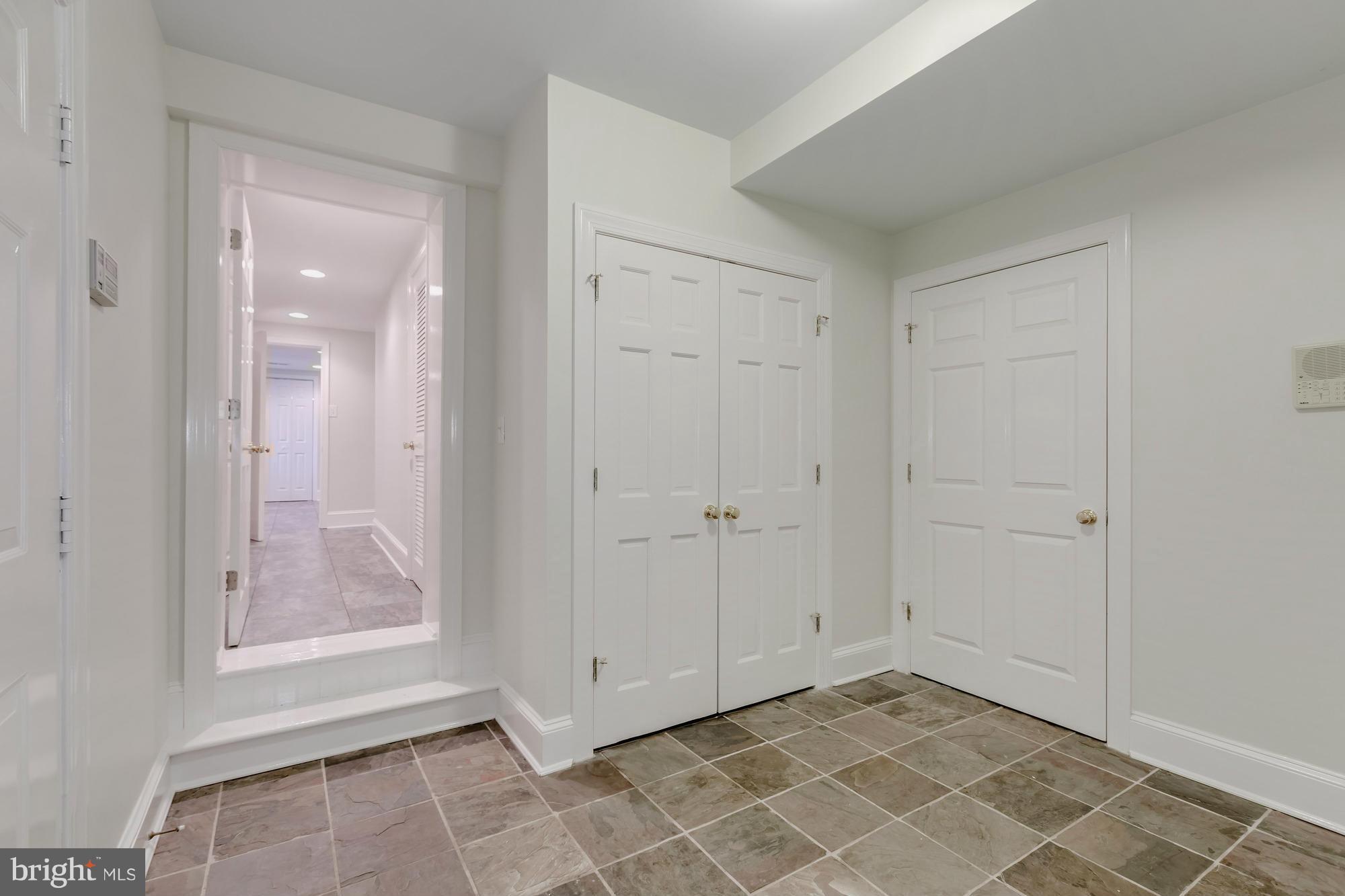 914 Spring Hill Road McLean, VA 22102 - Photo 23 of 30 Mud Room