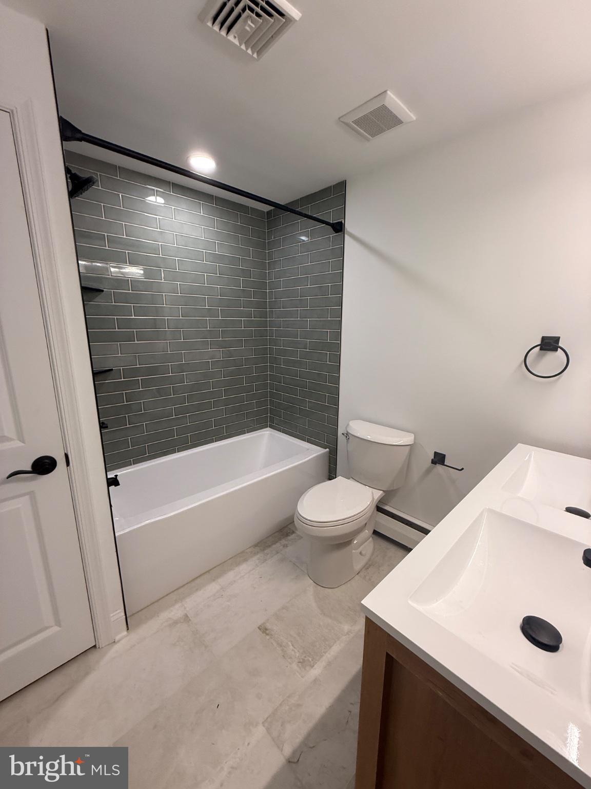 698 Beverly Road Southampton, PA 18966 - Photo 21 of 28 Hall bath with linen closet