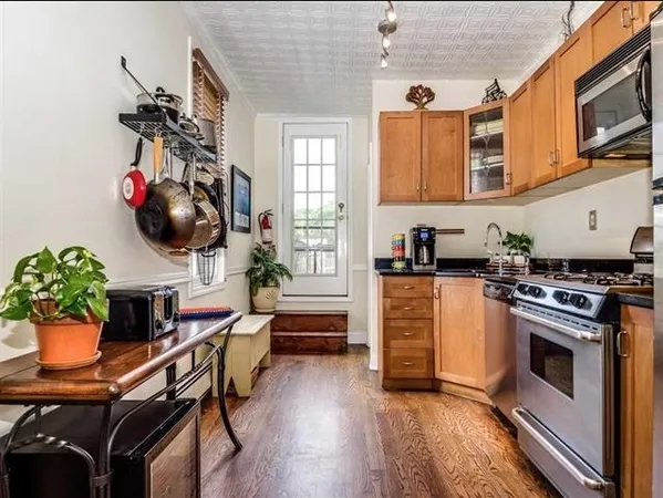 $3,300 | 314 4th Street, Jersey City, NJ 07302