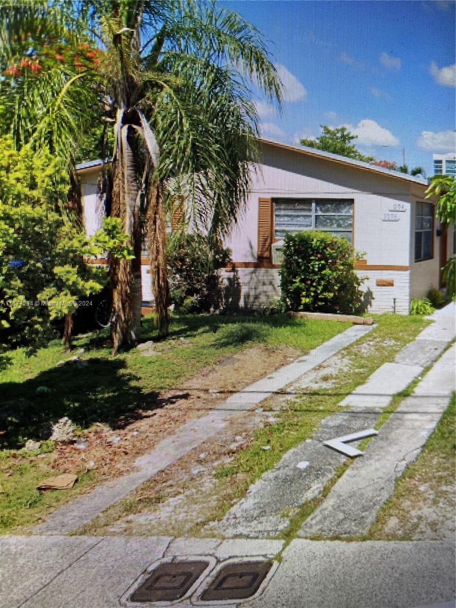 3094 Carter Street Miami, FL 33133 - Photo 1 of 3