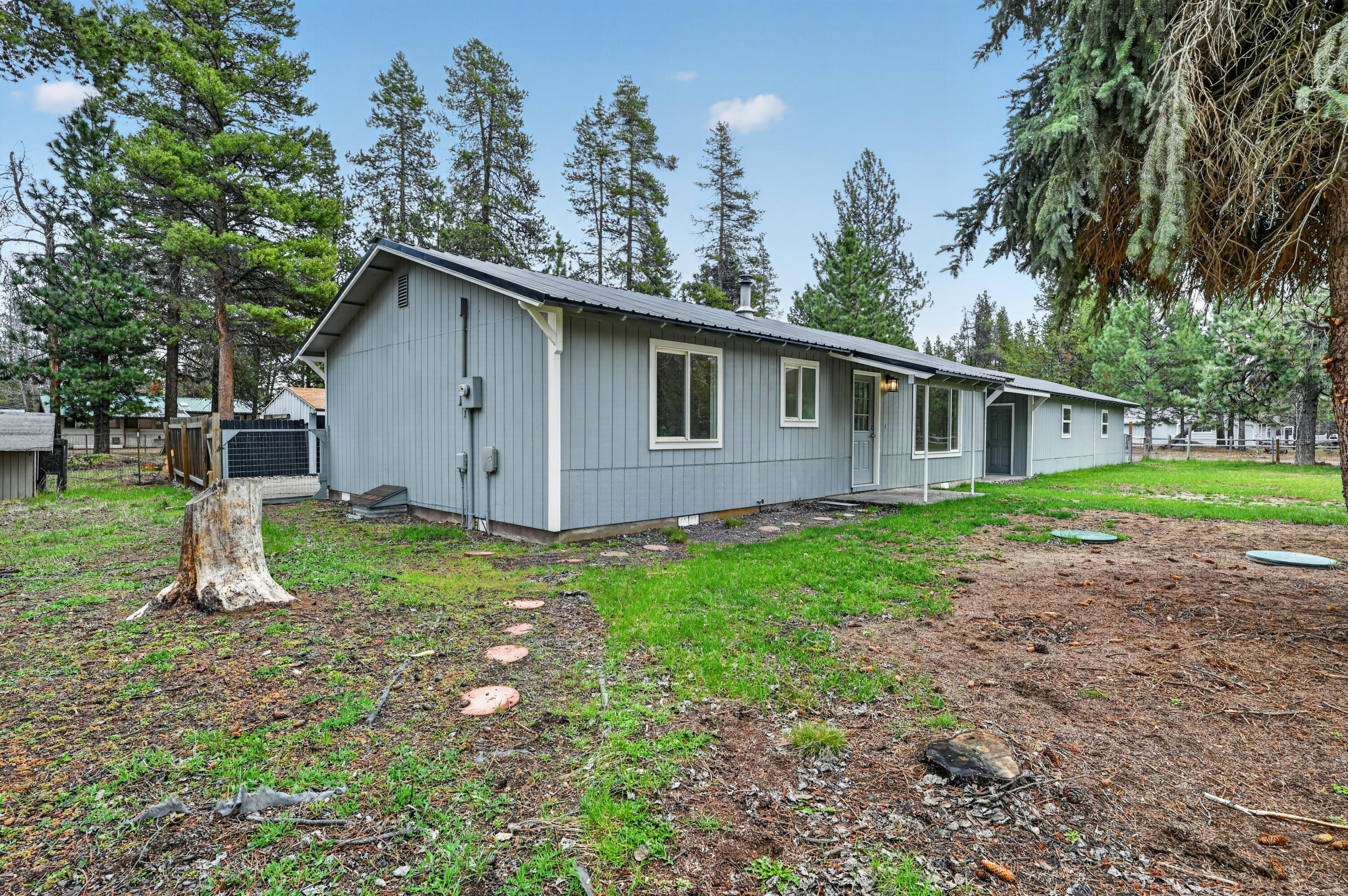 51448 Cedar Road La Pine, OR 97739 - Photo 35 of 46