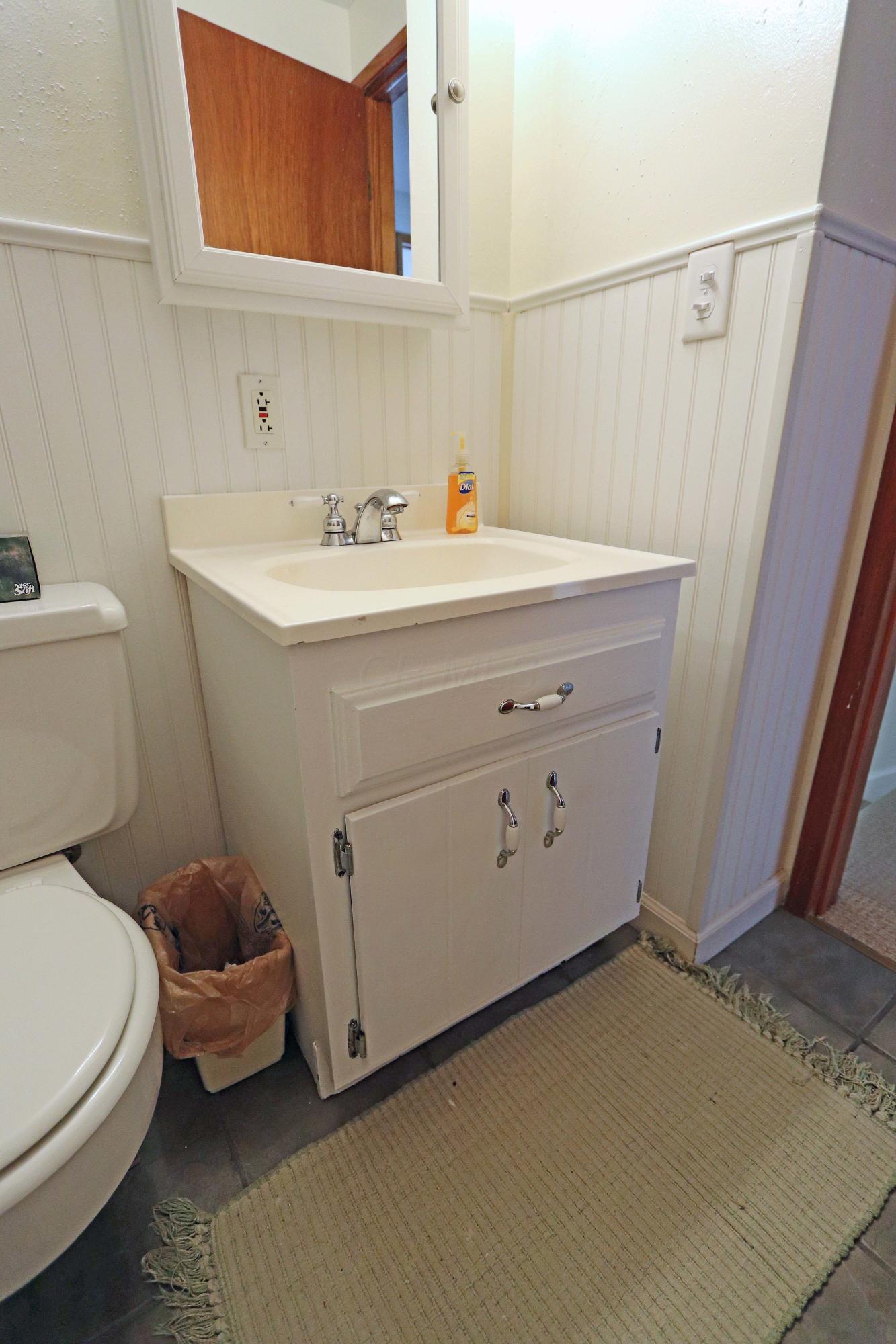 1894 Brookfield Road Columbus, OH 43229 - Photo 23 of 38 Gallery Image 23