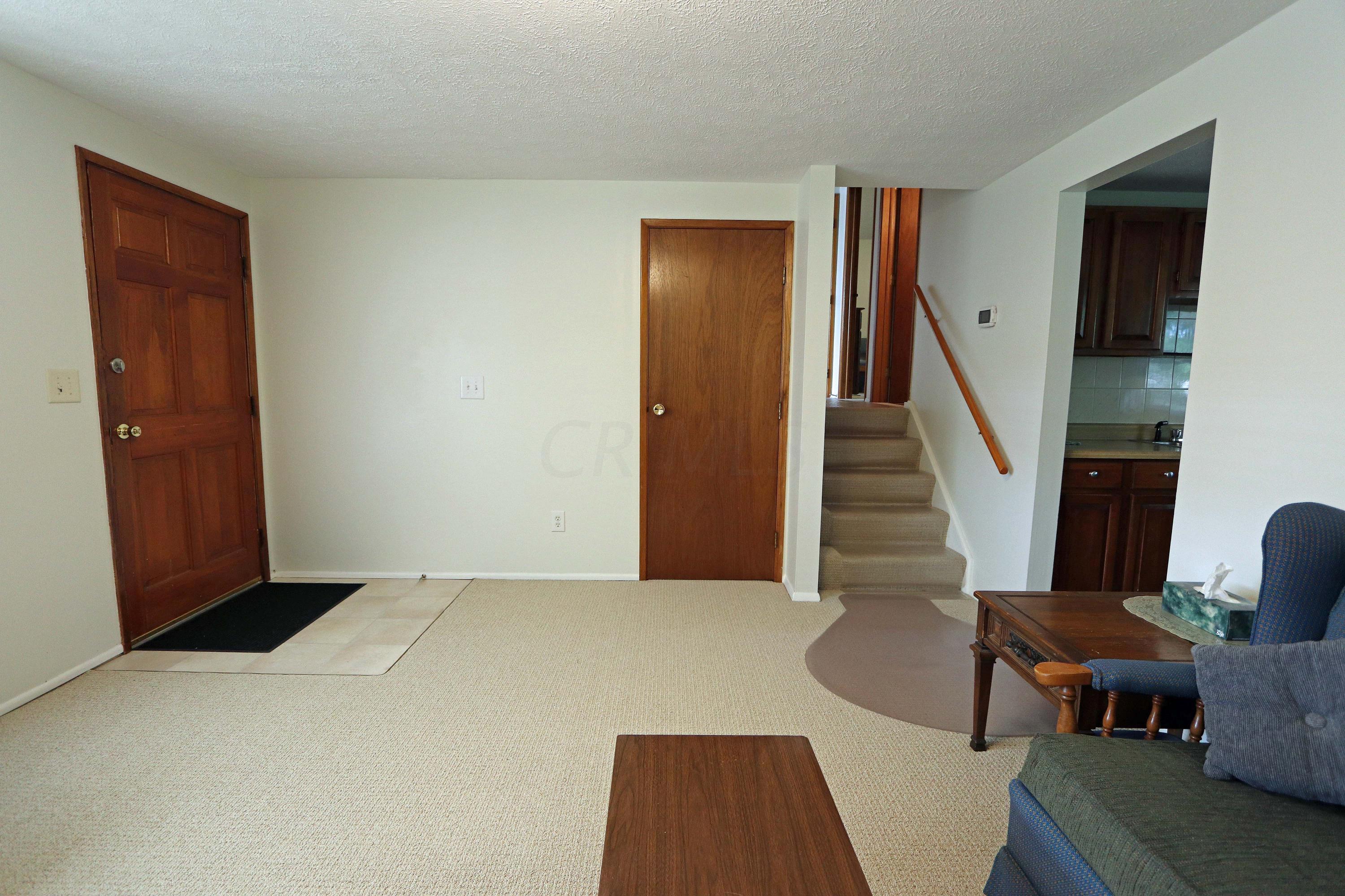 1894 Brookfield Road Columbus, OH 43229 - Photo 6 of 38 Gallery Image 6