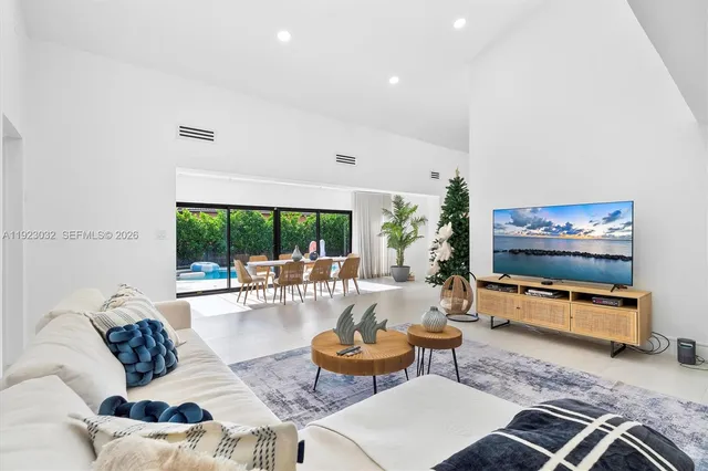 $2,299,000 | 210 Northeast 107th Street, Miami Shores, FL 33161