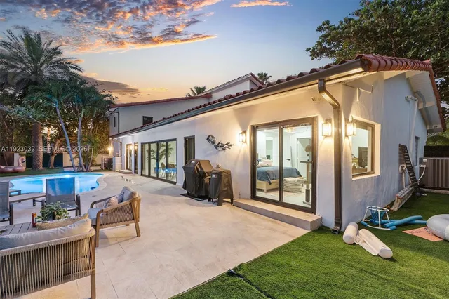 $2,299,000 | 210 Northeast 107th Street, Miami Shores, FL 33161