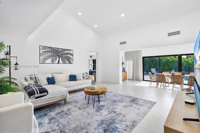 $2,299,000 | 210 Northeast 107th Street, Miami Shores, FL 33161