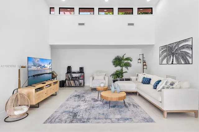 $2,299,000 | 210 Northeast 107th Street, Miami Shores, FL 33161