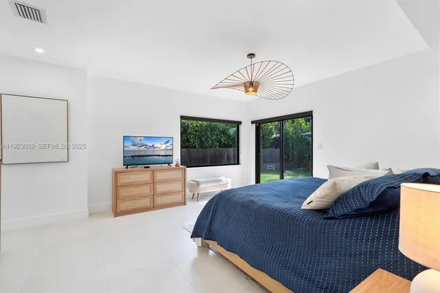 $2,299,000 | 210 Northeast 107th Street, Miami Shores, FL 33161
