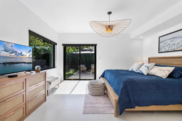 $2,299,000 | 210 Northeast 107th Street, Miami Shores, FL 33161