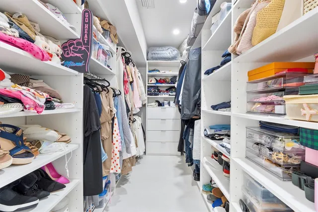 $2,299,000 | 210 Northeast 107th Street, Miami Shores, FL 33161