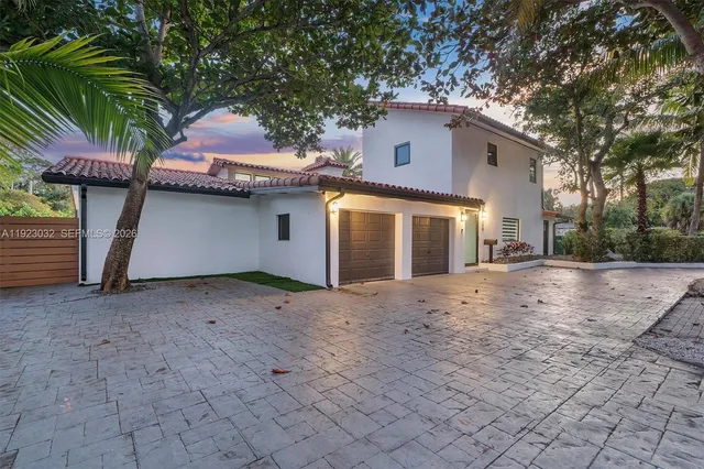 $2,299,000 | 210 Northeast 107th Street, Miami Shores, FL 33161