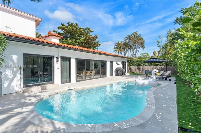 $2,299,000 | 210 Northeast 107th Street, Miami Shores, FL 33161