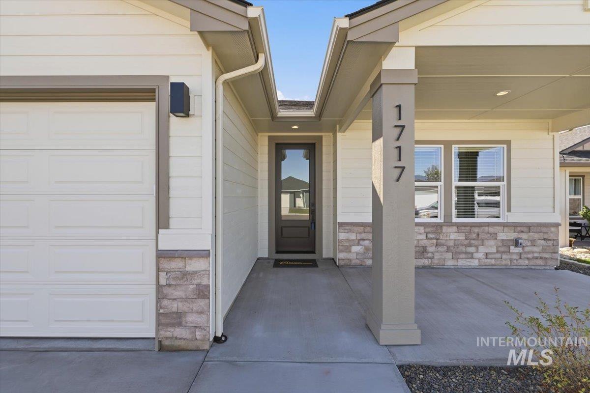 1717 Haystack Road Emmett, ID 83617 - Photo 3 of 38 Gallery Image 3