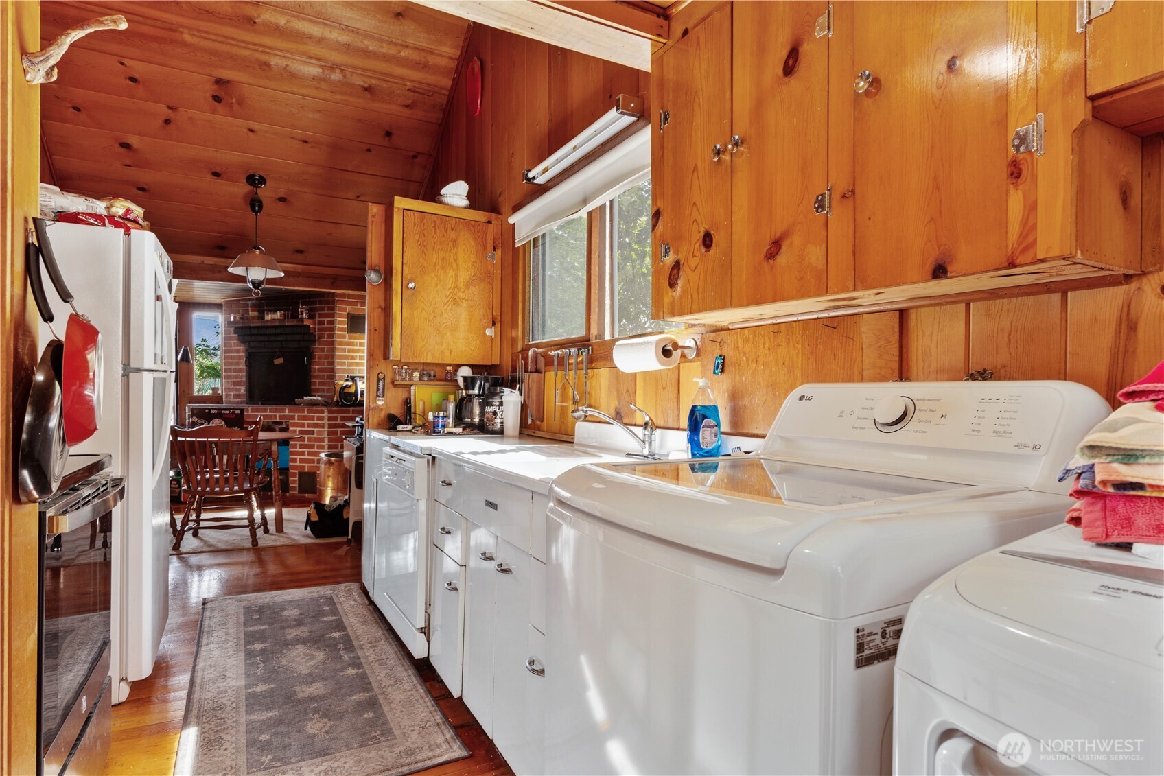 9368 South Lakeshore Road Chelan, WA 98816 - Photo 34 of 39 Gallery Image 34