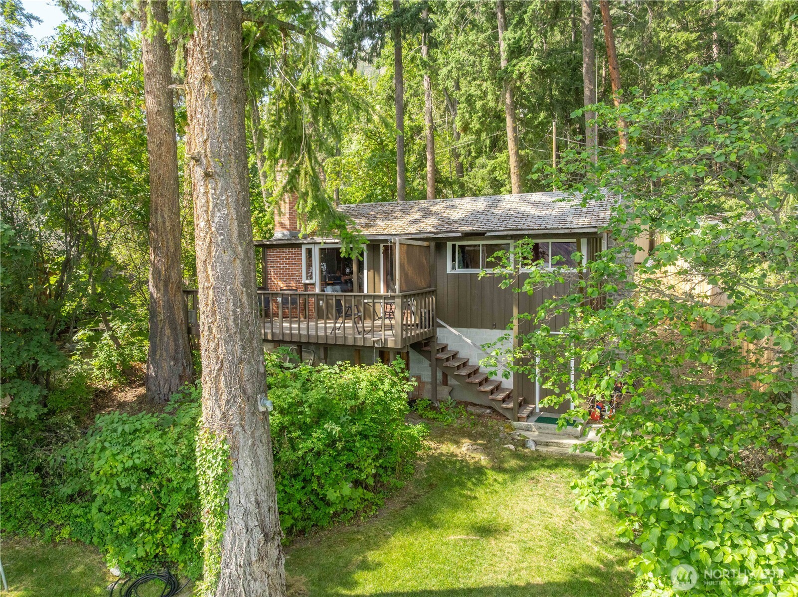 9368 South Lakeshore Road Chelan, WA 98816 - Photo 37 of 39 Gallery Image 37