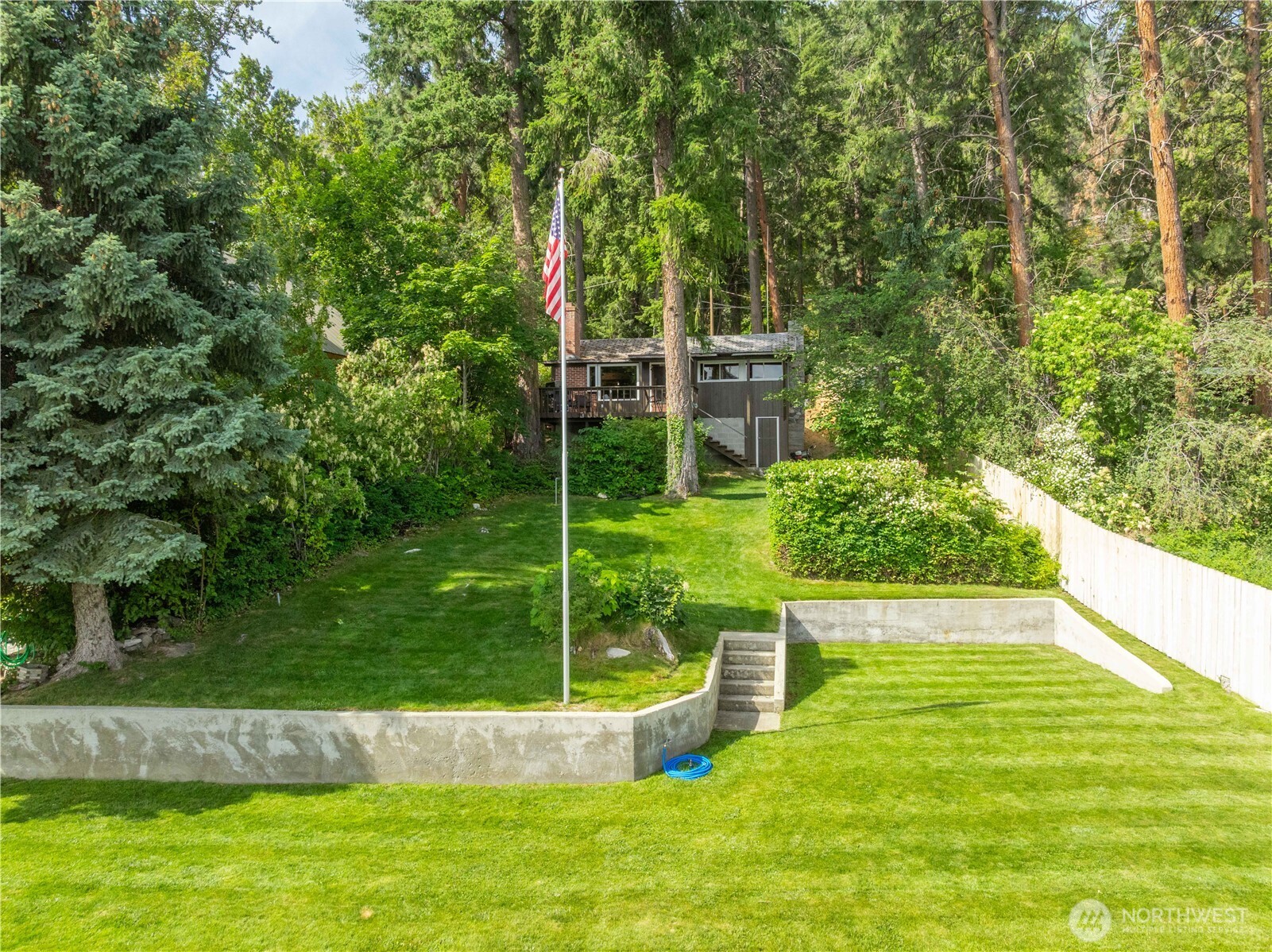 9368 South Lakeshore Road Chelan, WA 98816 - Photo 39 of 39 Gallery Image 39