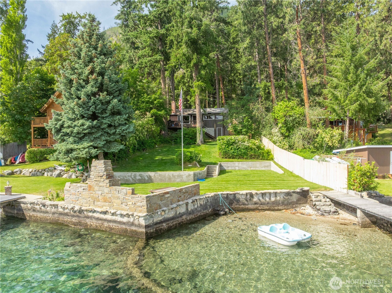 9368 South Lakeshore Road Chelan, WA 98816 - Photo 8 of 39 Gallery Image 8