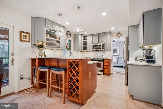 $889,000 | 12406 Shallow Ford Court, Herndon, VA 20170