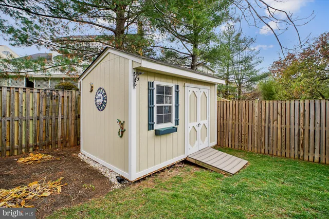 $889,000 | 12406 Shallow Ford Court, Herndon, VA 20170