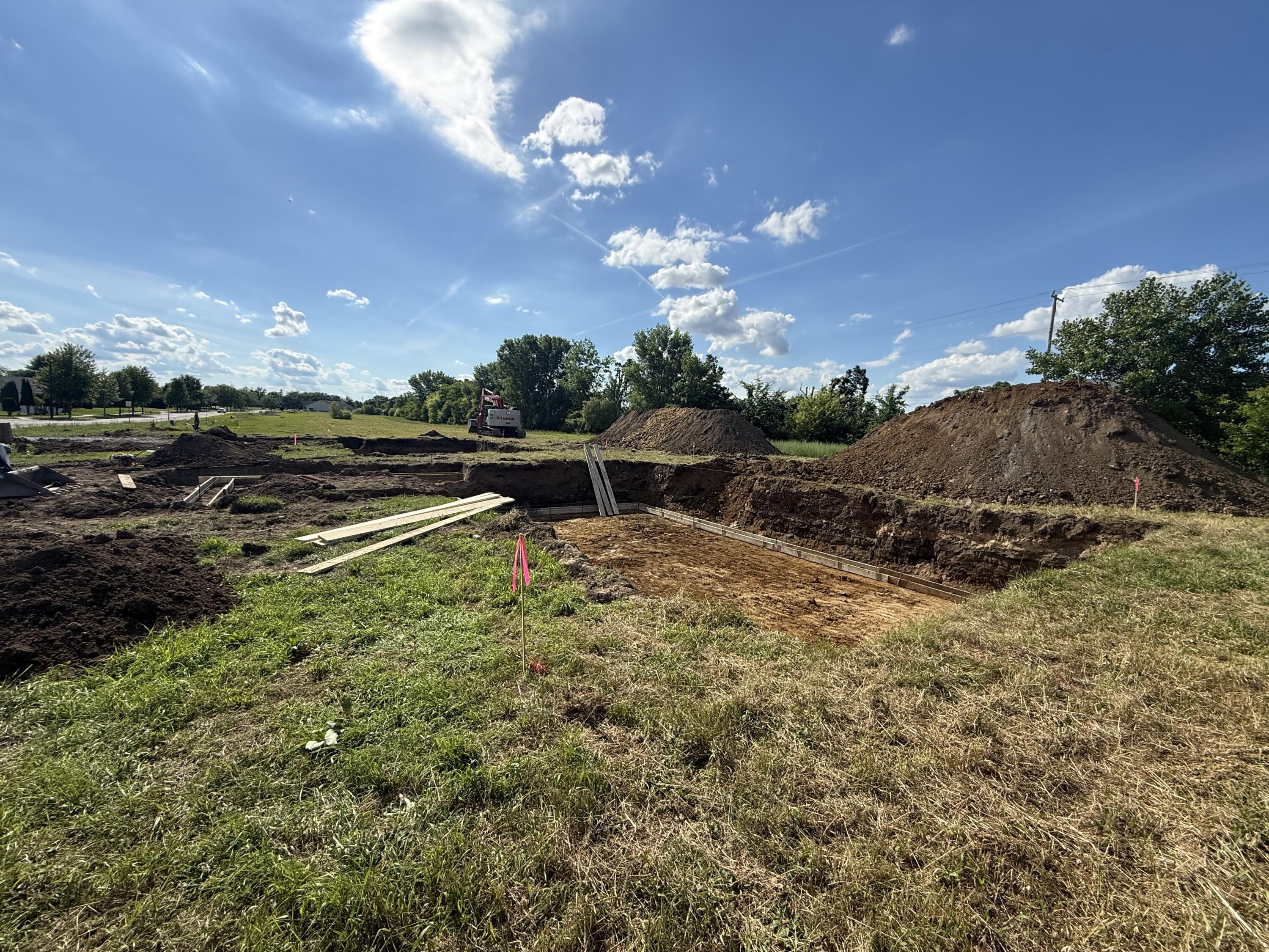 1296 Bluff Road Whitewater, WI 53190 - Photo 2 of 17 Current Stage