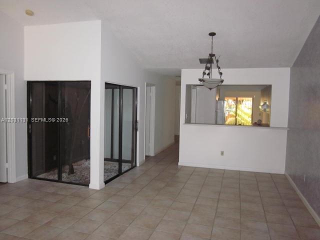 11449 Southwest 84th Lane Miami, FL 33173 - Photo 7 of 35