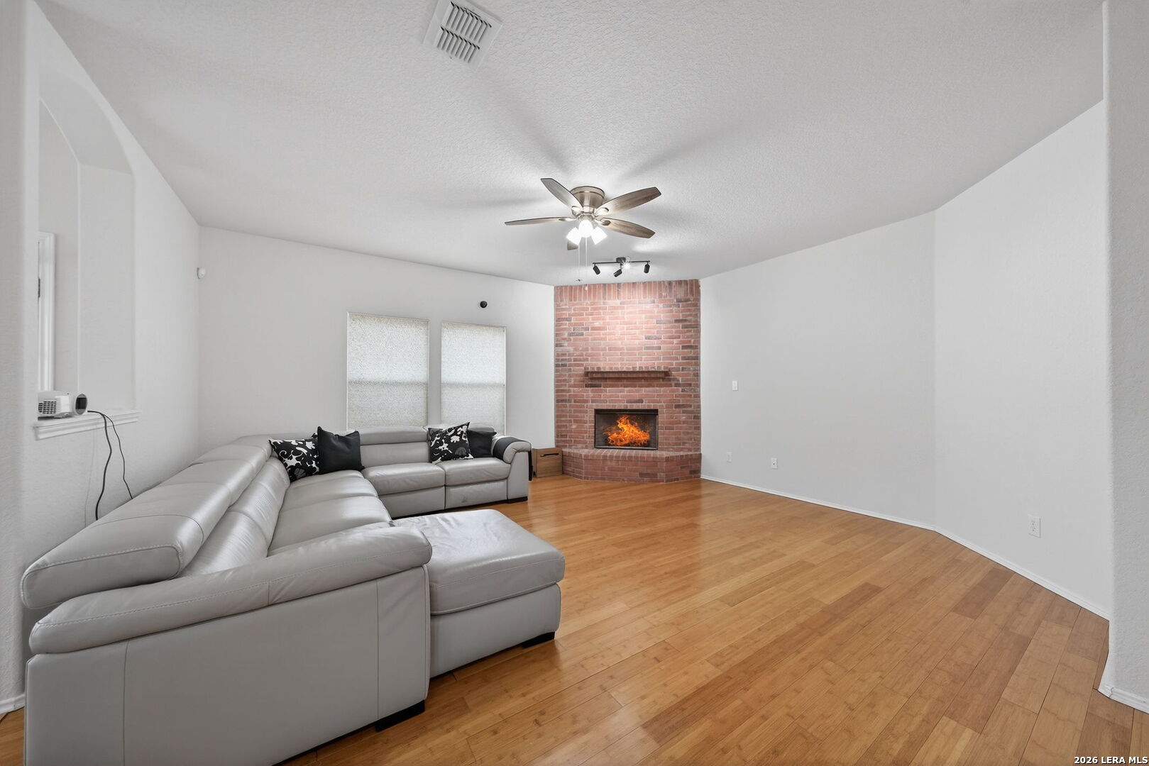 6806 Harbor Fields Converse, TX 78109 - Photo 12 of 38