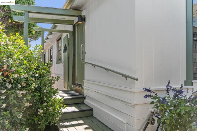 $525,000 | 350 Henry Street, Oakland, CA 94607