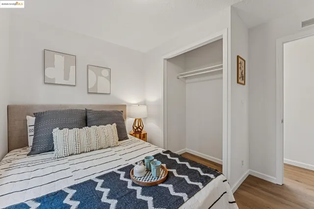 $525,000 | 350 Henry Street, Oakland, CA 94607