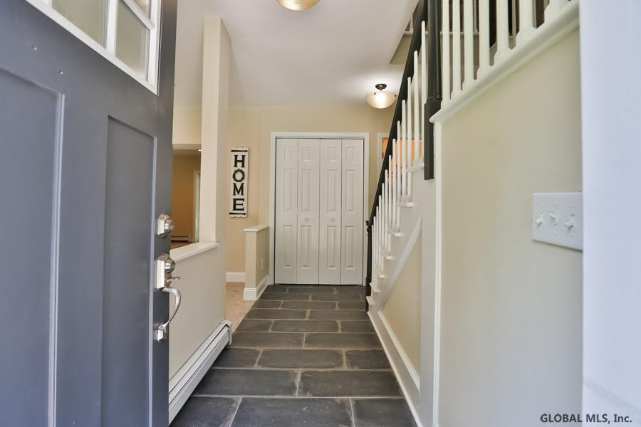 34 Altamont Road Voorheesville, NY 12186 - Photo 3 of 34 Photo 3