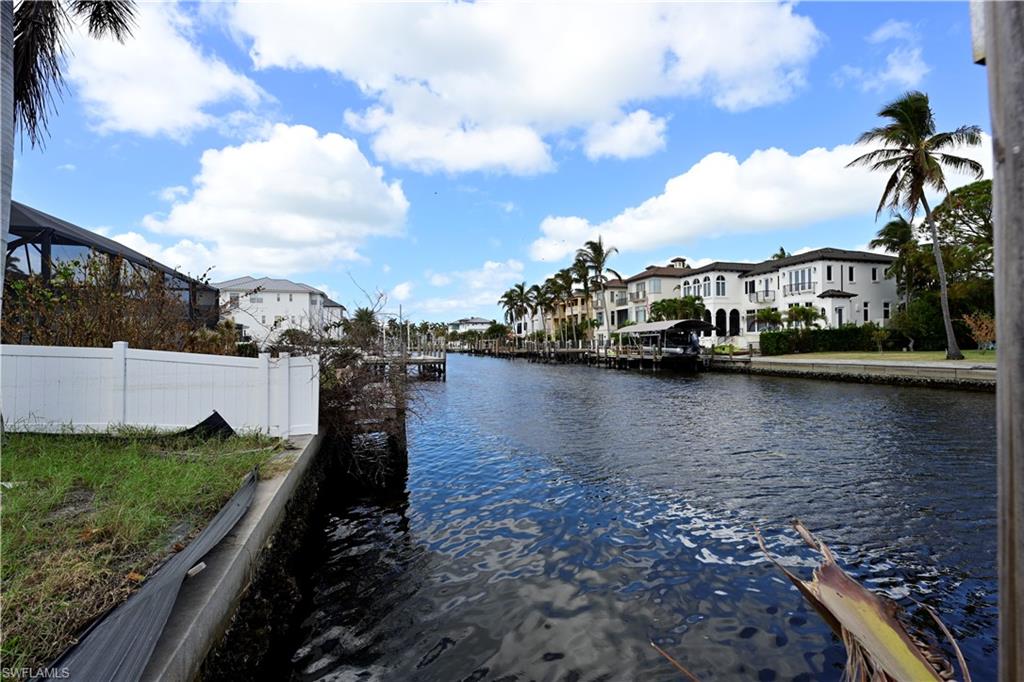 227 Channel Drive Naples, FL 34108 - Photo 5 of 14