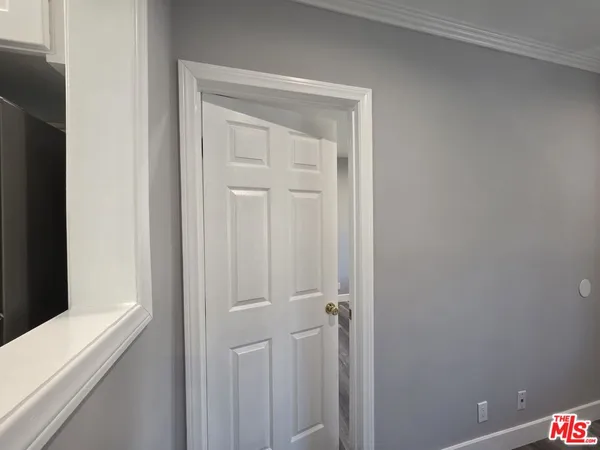 $1,900 | 105 Roswell Avenue, Unit 6, Long Beach, CA 90803