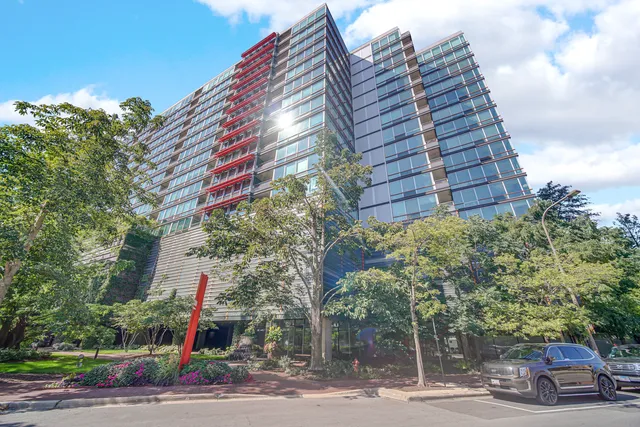 $385,000 | 800 Elgin Road, Unit 1210, Evanston, IL 60201