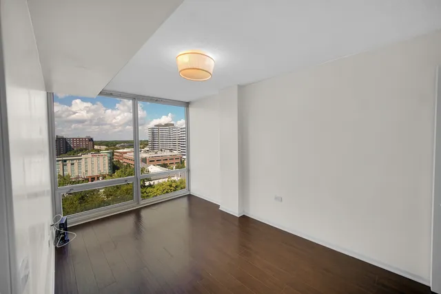 $385,000 | 800 Elgin Road, Unit 1210, Evanston, IL 60201