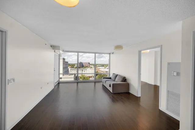 $385,000 | 800 Elgin Road, Unit 1210, Evanston, IL 60201