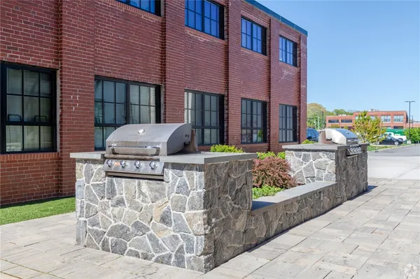 $2,920 | 11 Eagle Street, Unit 256, Providence, RI 02908