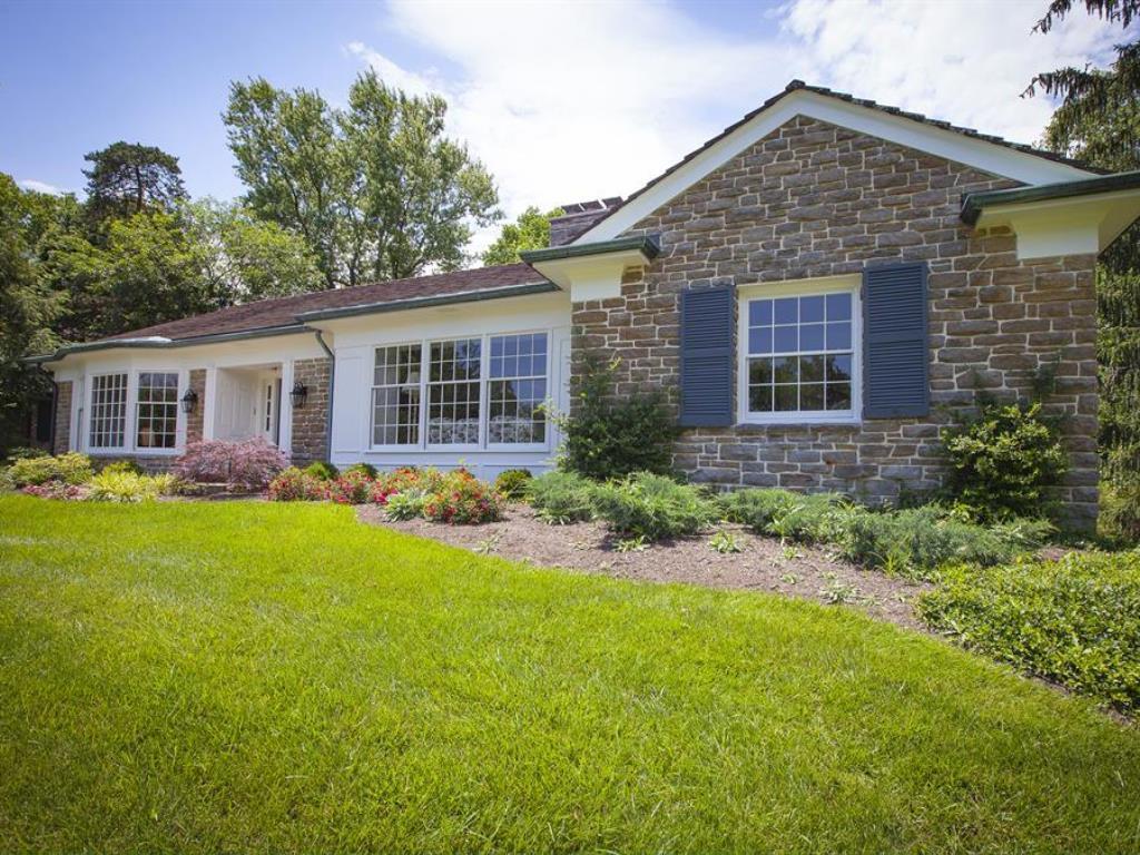 925 Edwards Road Cincinnati, OH 45208 - Photo 1 of 1 Gallery Image 1