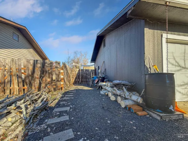 $390,000 | 2116 Concord Avenue, Moscow, ID 83843