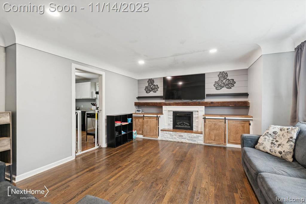 15911 Allen Road Southgate, MI 48195 - Photo 3 of 29