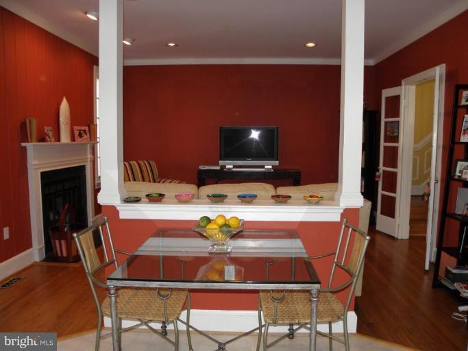 8314 Rising Ridge Way Bethesda, MD 20817 - Photo 6 of 17 Breakfast Area