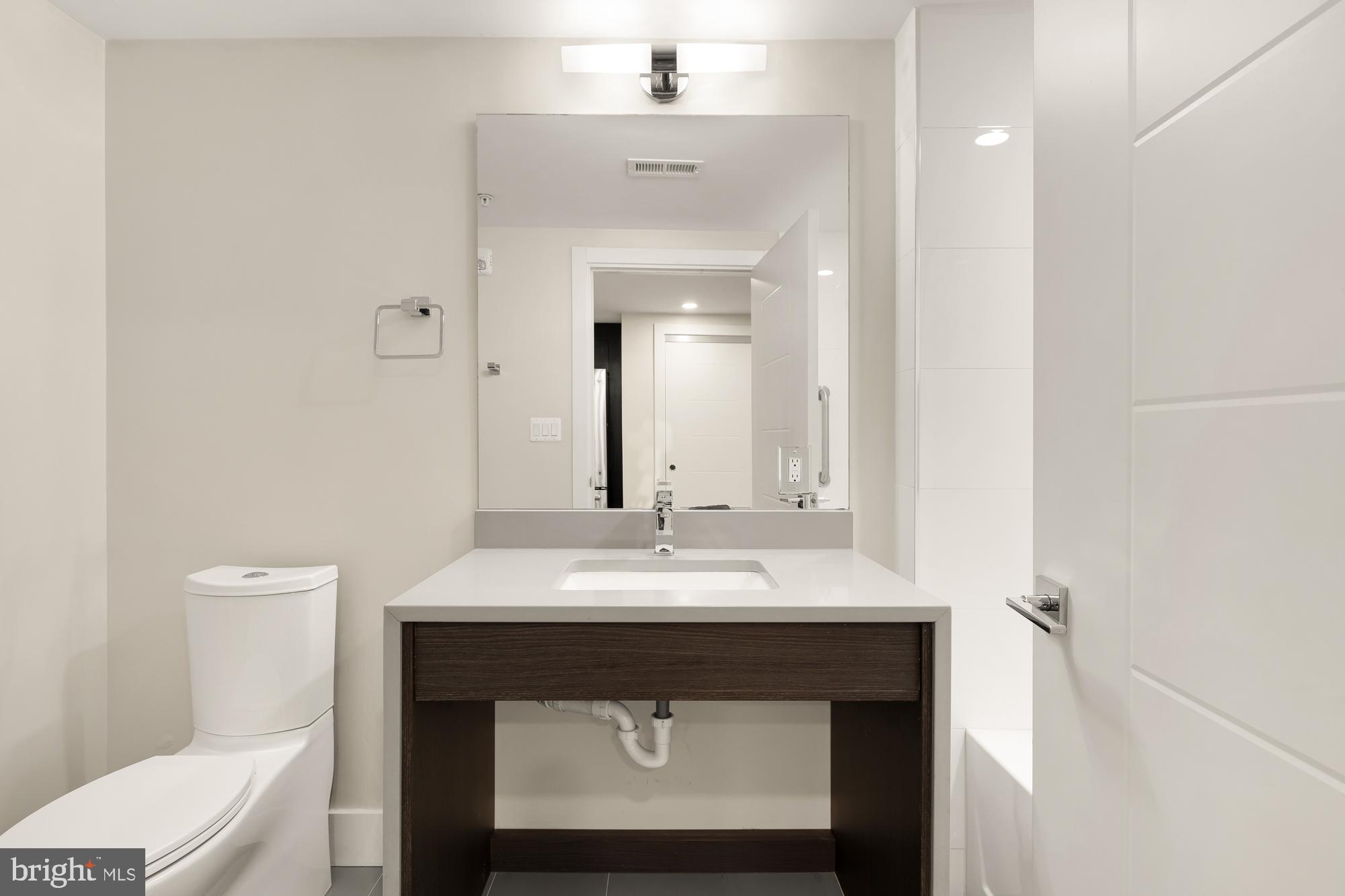 1331 K Street Southeast, Unit 102 Washington, DC 20003 - Photo 12 of 17