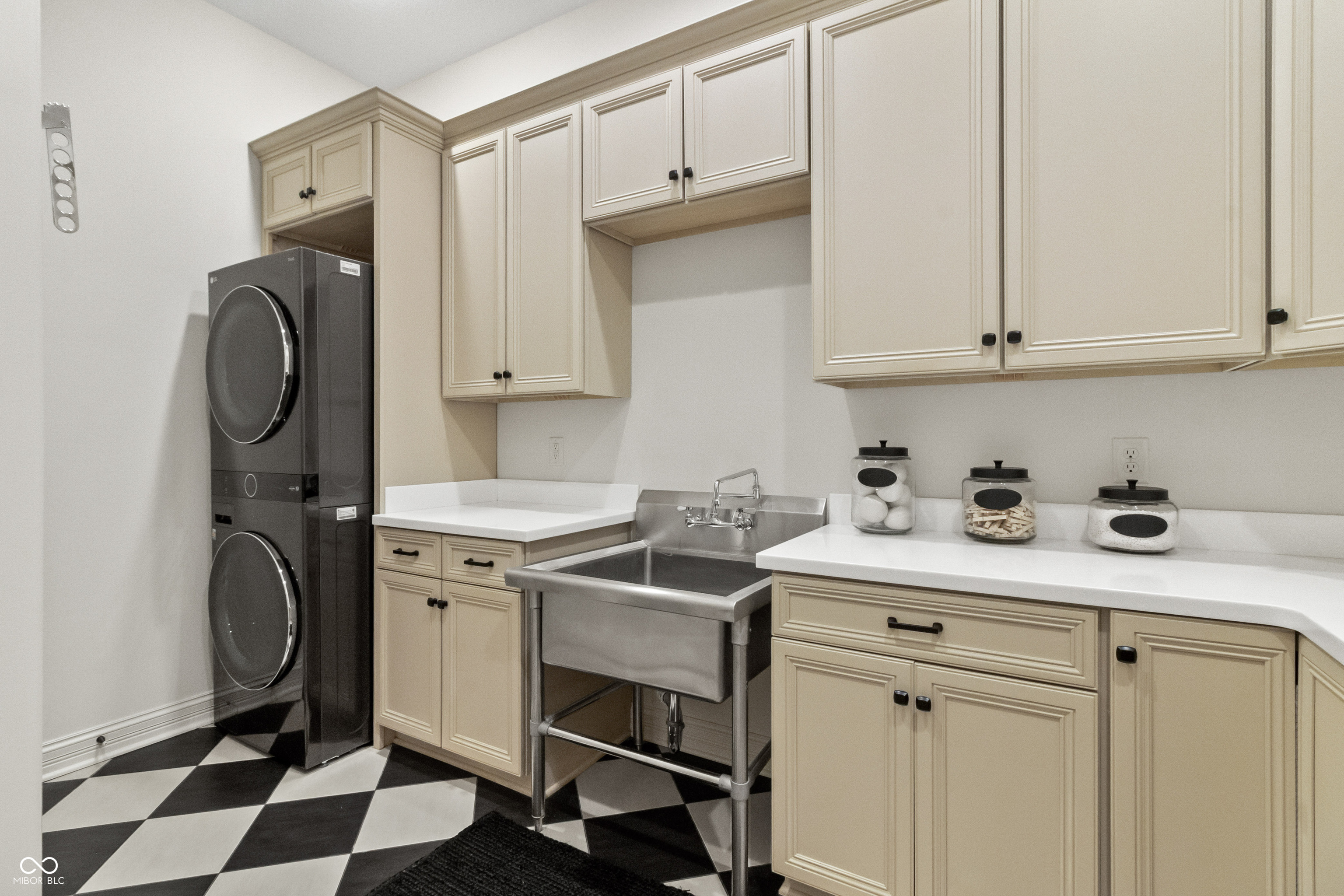 10704 Club Chase Fishers, IN 46037 - Photo 23 of 61