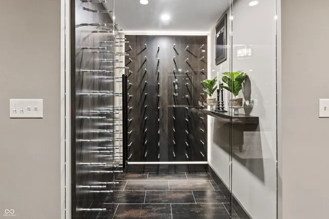 $1,999,999 | 10704 Club Chase, Fishers, IN 46037