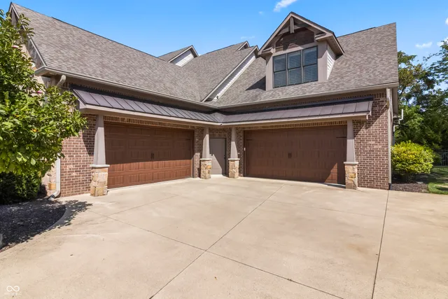 $1,999,999 | 10704 Club Chase, Fishers, IN 46037