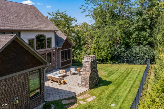 $1,999,999 | 10704 Club Chase, Fishers, IN 46037