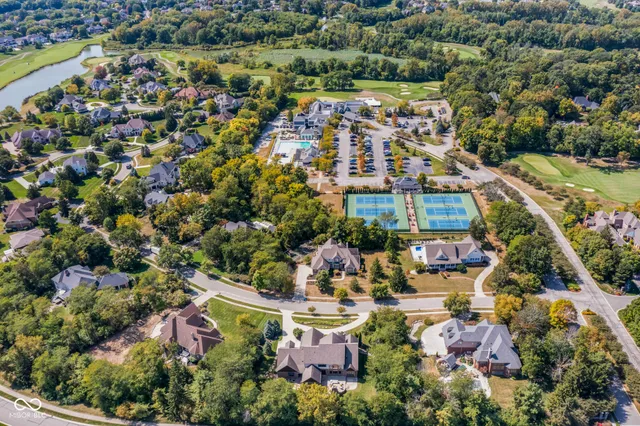 $1,999,999 | 10704 Club Chase, Fishers, IN 46037
