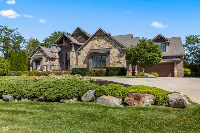 $1,999,999 | 10704 Club Chase, Fishers, IN 46037