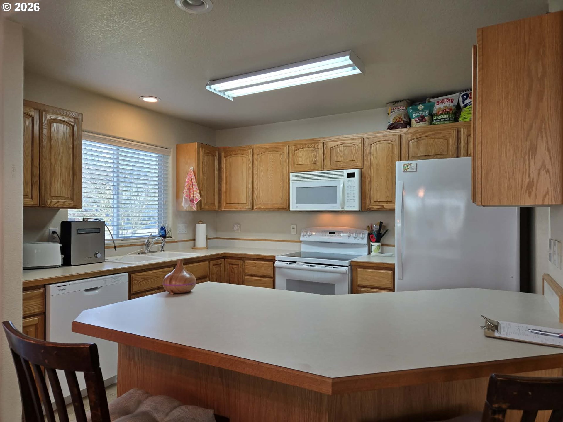 2719 Golfview Avenue Sutherlin, OR 97479 - Photo 3 of 24